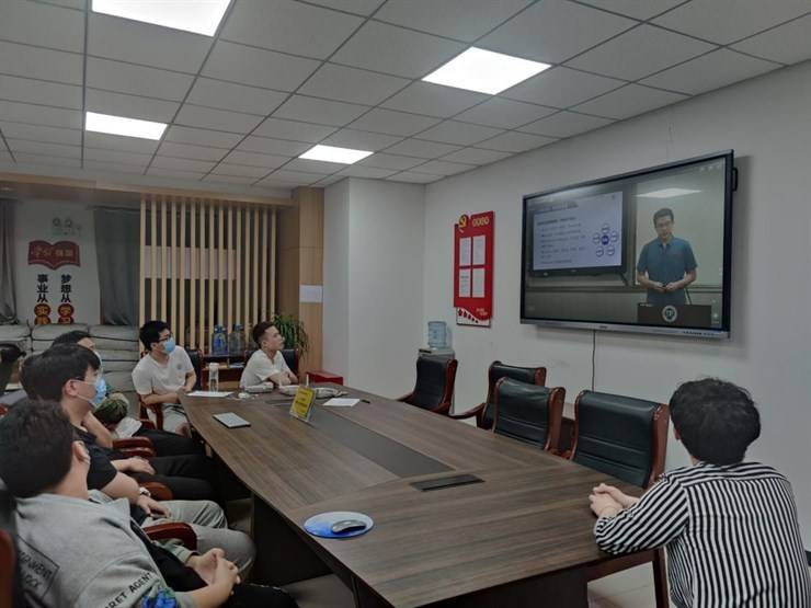 我校开展2022年就业创业政策宣传活动月活动